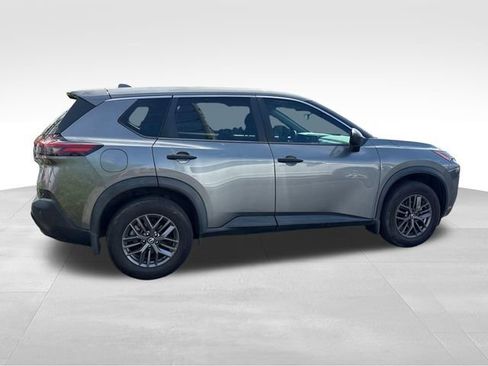Used 2021 Nissan Rogue S AWD/4WD image 5