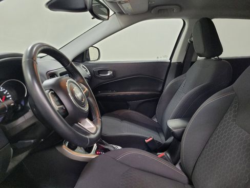 Used 2018 Jeep Compass Sport w/ Tech Group AWD/4WD image 17