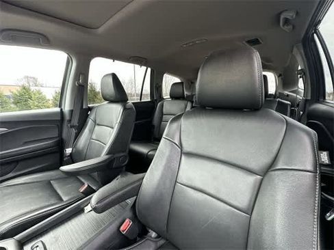 Used 2022 Honda Pilot EX-L image 16