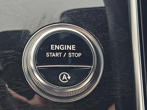 Certified 2025 Mercedes-Benz GLC 300 GLC 300 image 31