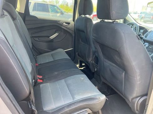 Used 2016 Ford Escape SE FWD image 9