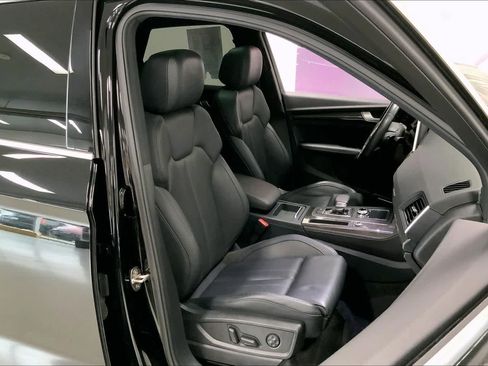 Used 2018 Audi SQ5 Premium Plus w/ S Sport Package AWD/4WD image 11