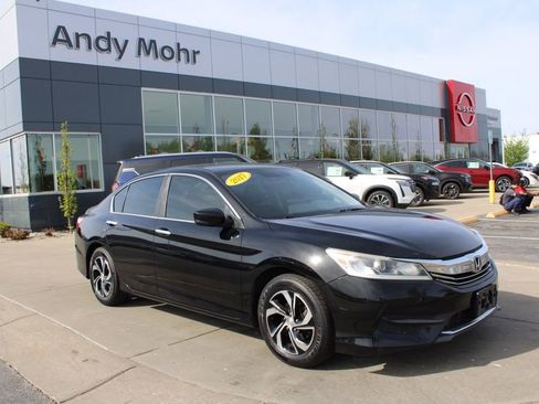 Used 2017 Honda Accord LX image 1
