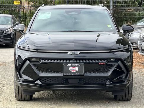 Used 2025 Chevrolet Equinox EV RS FWD image 11