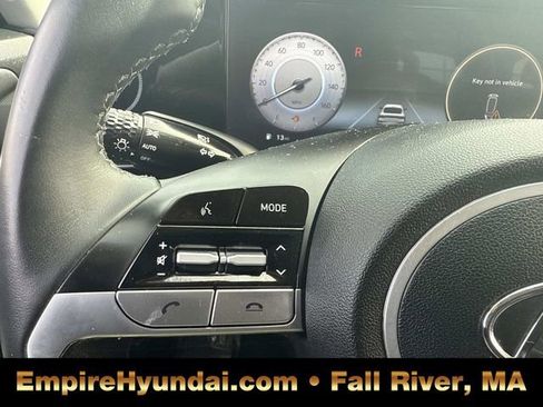 Used 2023 Hyundai Elantra SEL w/ Convenience Package image 27