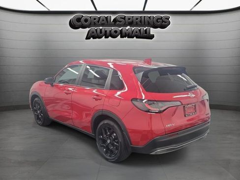 Certified 2025 Honda HR-V Sport image 4