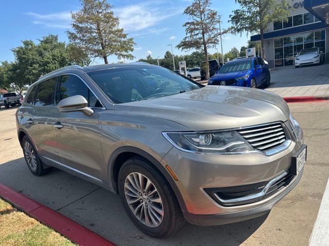 Used 2016 Lincoln MKX Select w/ Select Plus Package FWD image 1