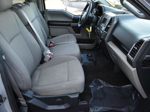 Used 2017 Ford F150 XLT AWD/4WD image 25