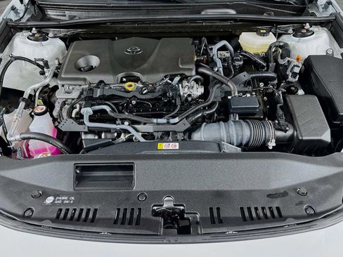 Used 2025 Toyota Camry LE AWD/4WD image 29