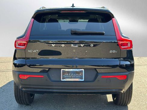 Used 2025 Volvo XC40 B5 Plus w/ Climate Package image 6