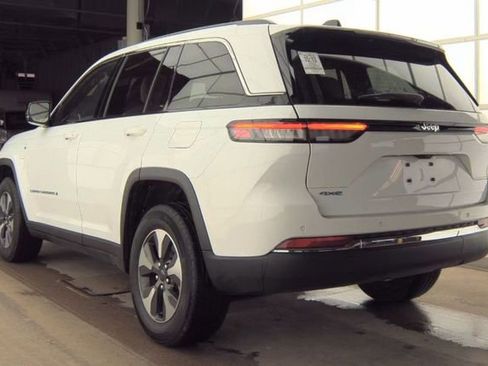 Used 2023 Jeep Grand Cherokee 4WD 4xe image 5