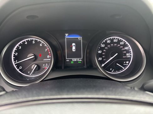 Used 2024 Toyota Camry SE w/ Cold Weather Package FWD image 17