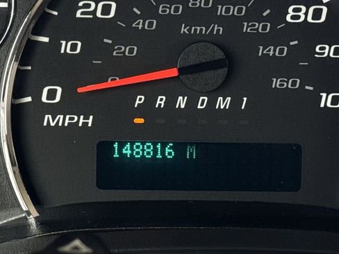 Used 2015 Chevrolet Express 2500 RWD image 12