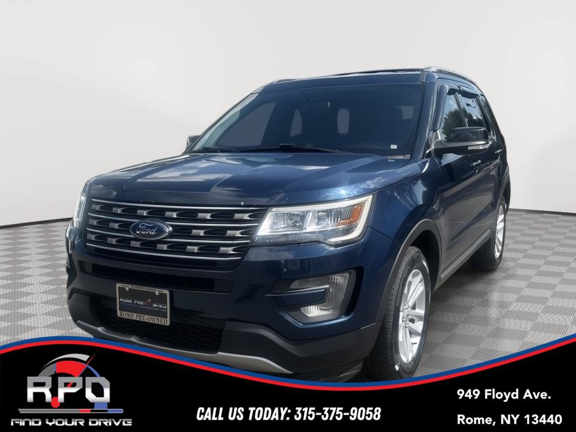 Used 2017 Ford Explorer XLT FWD image 1