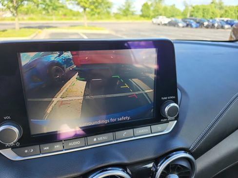 Used 2021 Nissan Sentra SV FWD image 17