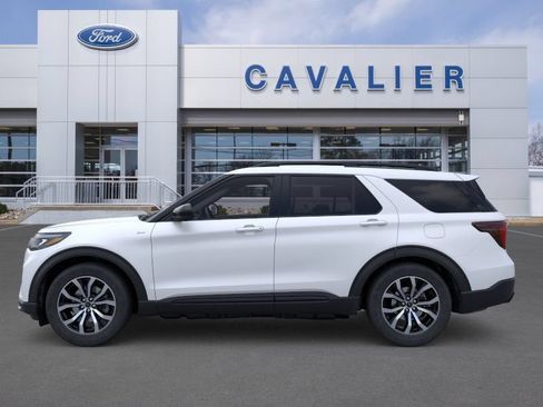 Used 2026 Ford Explorer ST-Line AWD/4WD image 3