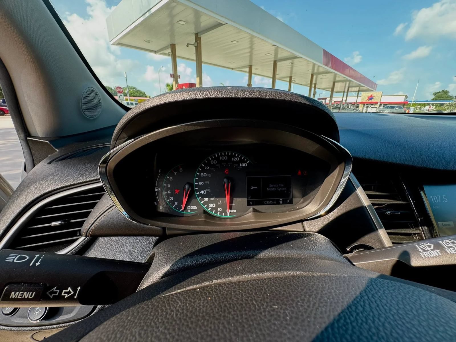 Used 2020 Chevrolet Trax LT w/ LT Convenience Package FWD image 28