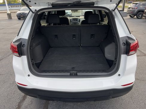 Used 2022 Chevrolet Equinox LS w/ LS Convenience Package image 7