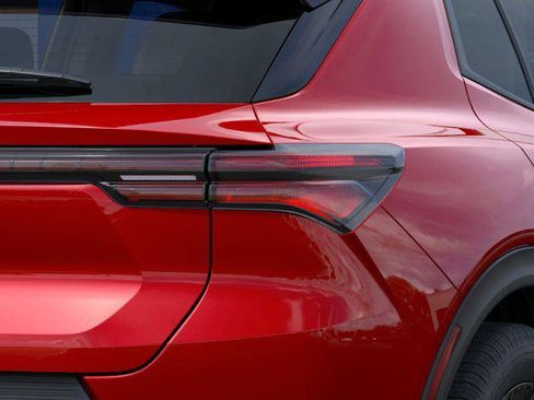 New 2026 Chevrolet Equinox EV LT image 11