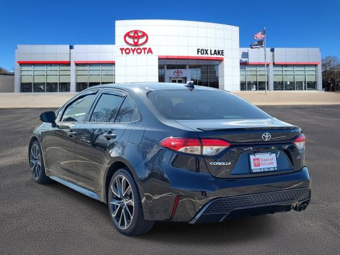 Used 2020 Toyota Corolla SE image 3