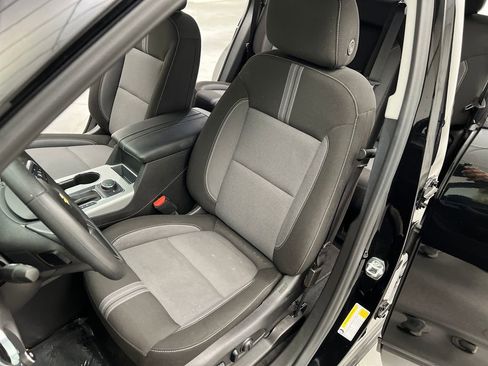 Used 2025 Chevrolet Blazer LT image 9