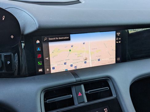 Used 2021 Porsche Taycan image 17