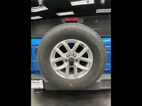 Used 2023 Jeep Wrangler Sport AWD/4WD image 33