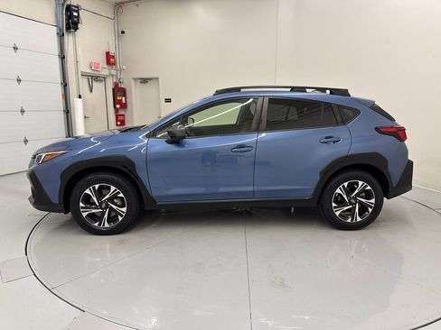 Used 2024 Subaru Crosstrek 2.0i Premium AWD/4WD image 3