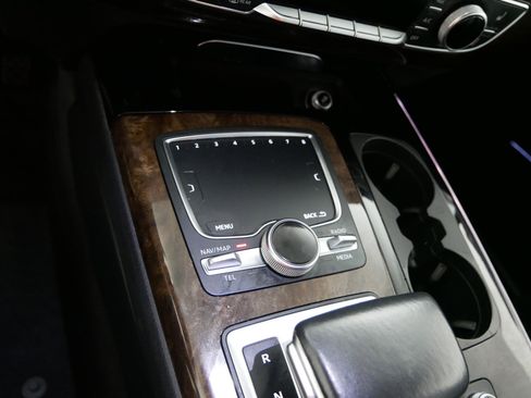 Used 2018 Audi Q7 3.0T Prestige w/ Prestige Package image 30