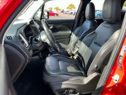 Used 2016 Jeep Renegade Limited image 14
