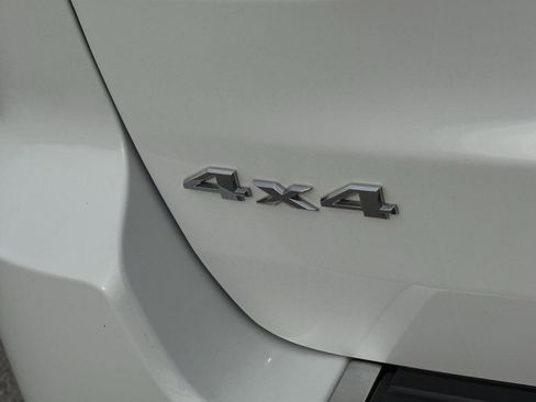 Used 2015 Jeep Grand Cherokee Limited image 51