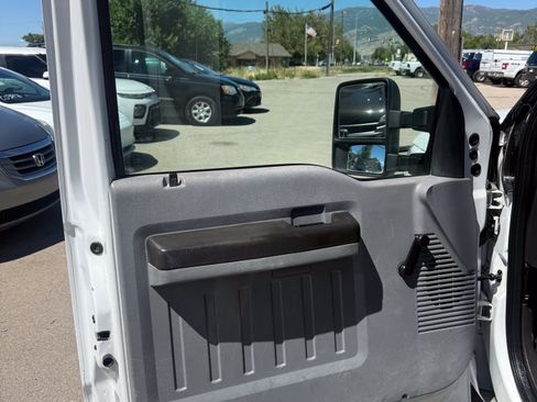Used 2012 Ford F250 XL w/ Skid Plate Pkg AWD/4WD image 22