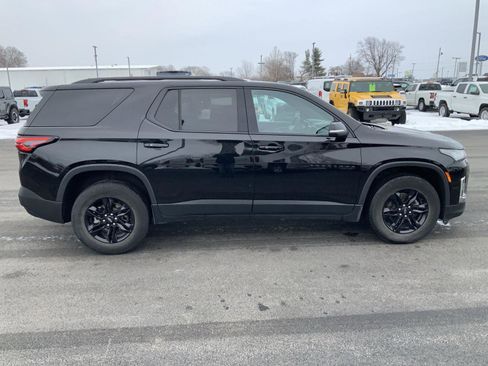 Used 2023 Chevrolet Traverse LT image 13