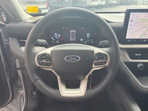 New 2026 Ford Explorer Active RWD image 22