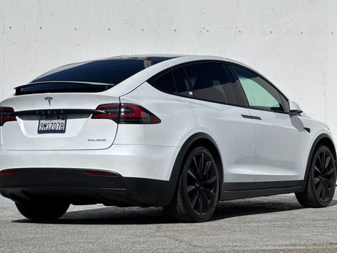 Used 2020 Tesla Model X Performance image 3