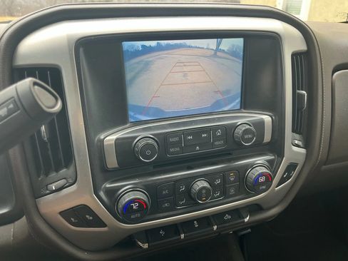 Used 2018 GMC Sierra 1500 SLT w/ SLT Premium Package image 16