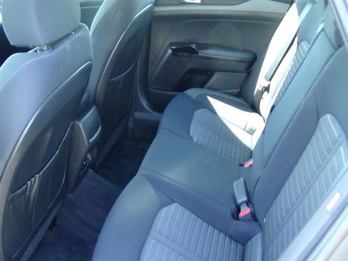 Used 2025 Kia K5 LXS FWD image 11
