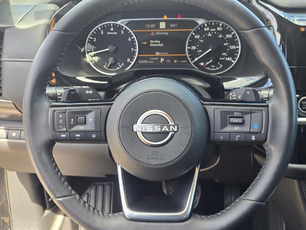 Used 2023 Nissan Pathfinder SL w/ SL Premium Package FWD image 16