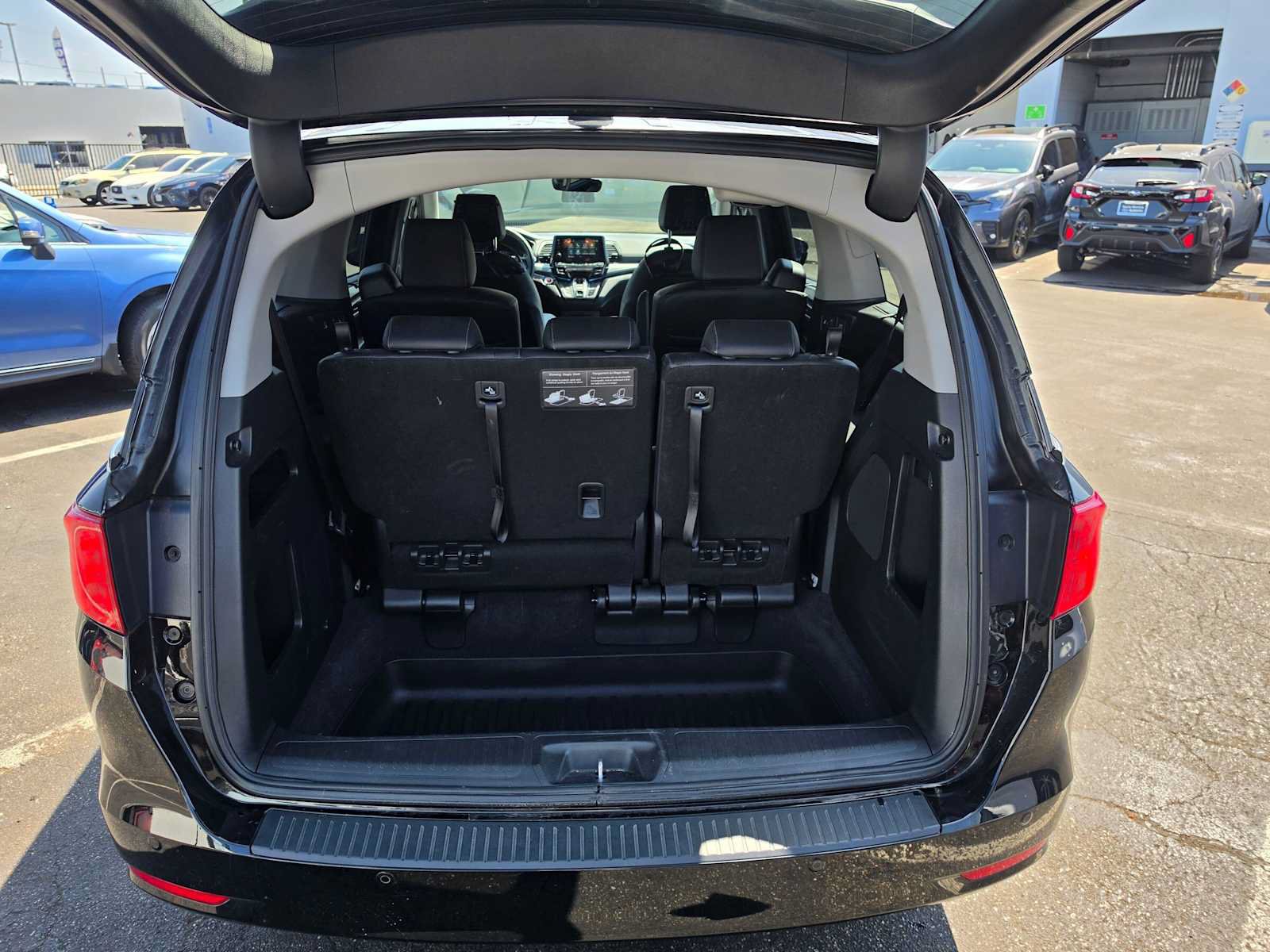 Used 2022 Honda Odyssey Touring image 16