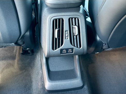 Used 2025 BMW X1 xDrive28i image 19