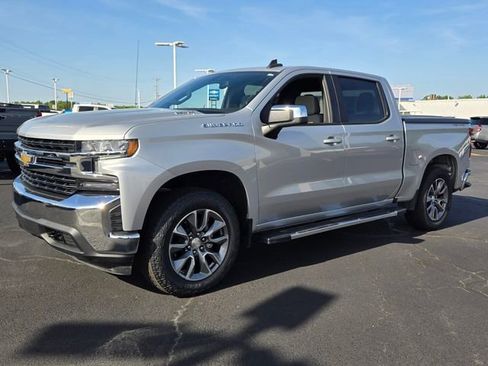 Used 2022 Chevrolet Silverado 1500 LT AWD/4WD image 7
