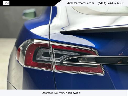 Used 2021 Tesla Model S Plaid image 14