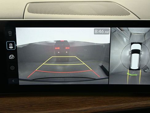 Used 2024 Hyundai Santa Fe Limited FWD image 10