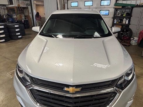 Used 2018 Chevrolet Equinox LT image 9