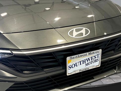 Used 2025 Hyundai Elantra Sport FWD image 32