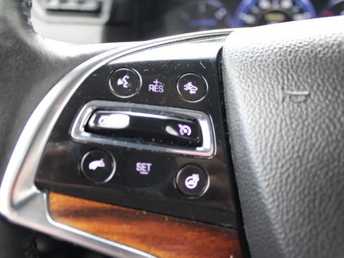 Used 2015 Cadillac Escalade Luxury AWD/4WD image 21