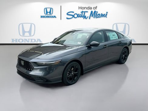 New 2025 Honda Accord SE image 3