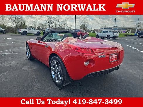 Used 2007 Pontiac Solstice Convertible w/ Premium Package image 8