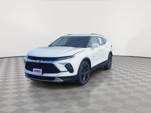 Certified 2023 Chevrolet Blazer LT AWD/4WD image 4
