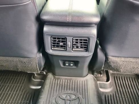 Used 2019 Toyota RAV4 XSE image 31